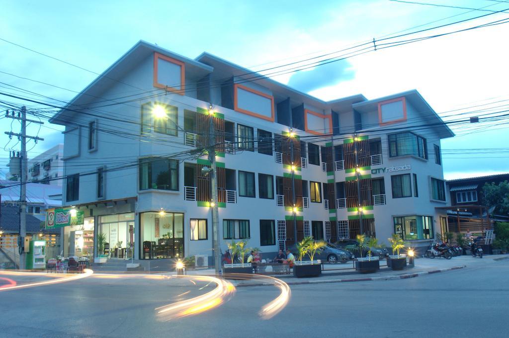 City Ratsada Lampang Exteriör bild