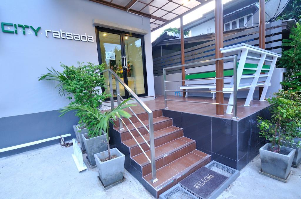 City Ratsada Lampang Exteriör bild